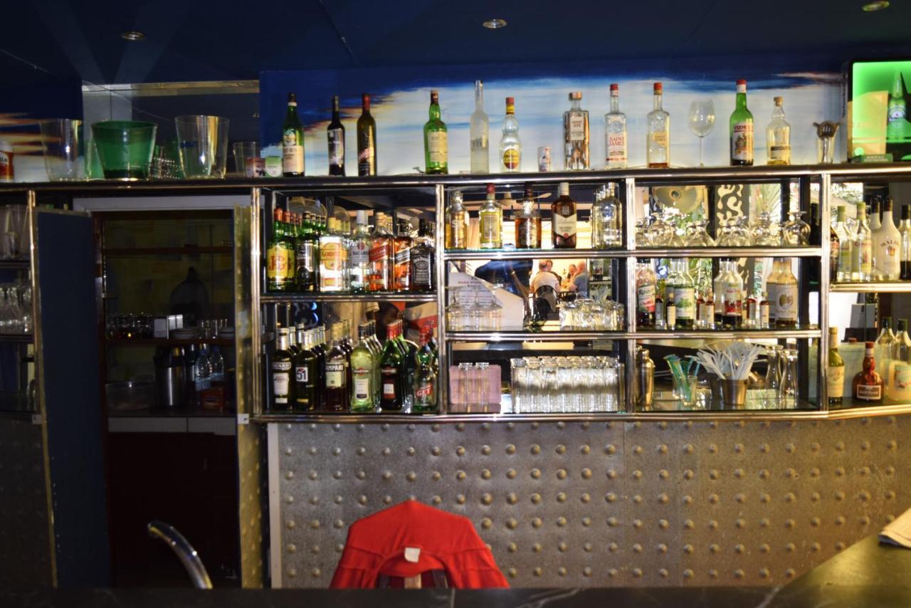 Fana Hotell Dakar Exteriör bild