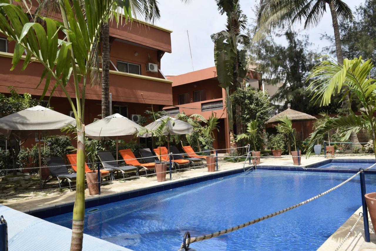 Fana Hotell Dakar Exteriör bild