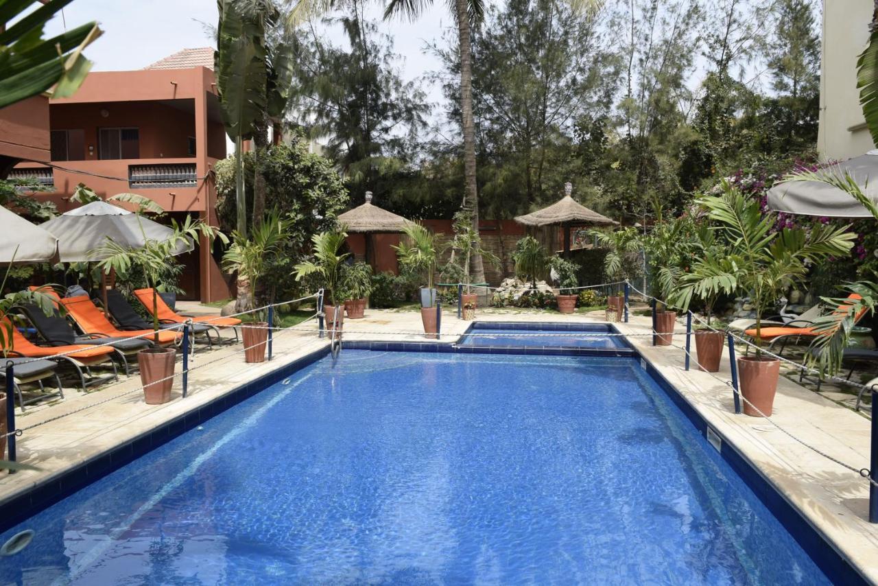 Fana Hotell Dakar Exteriör bild