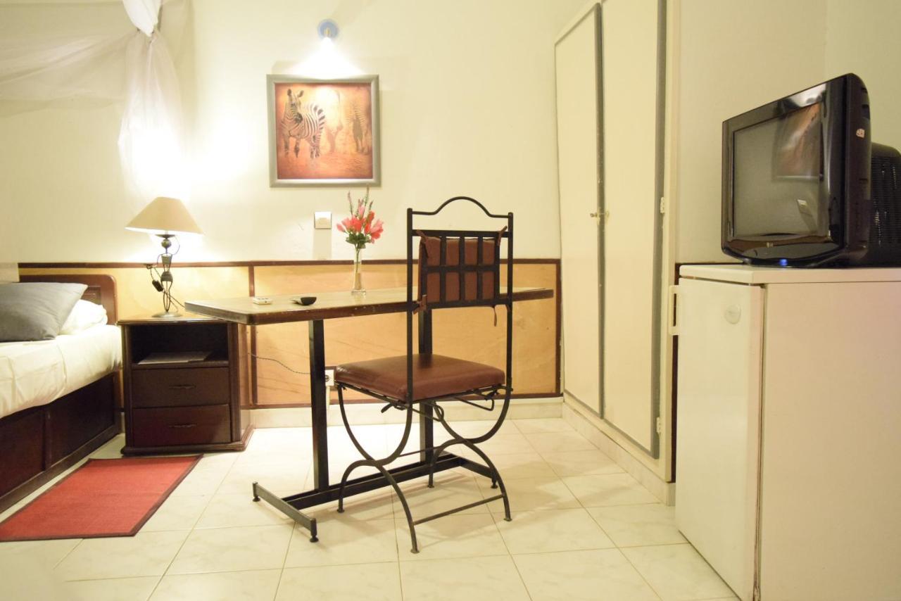 Fana Hotell Dakar Exteriör bild