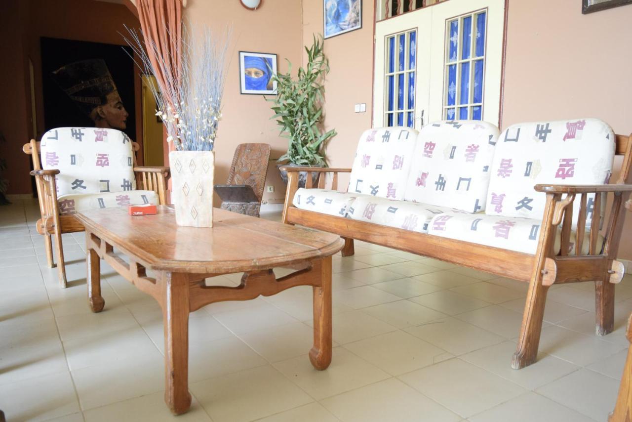 Fana Hotell Dakar Exteriör bild