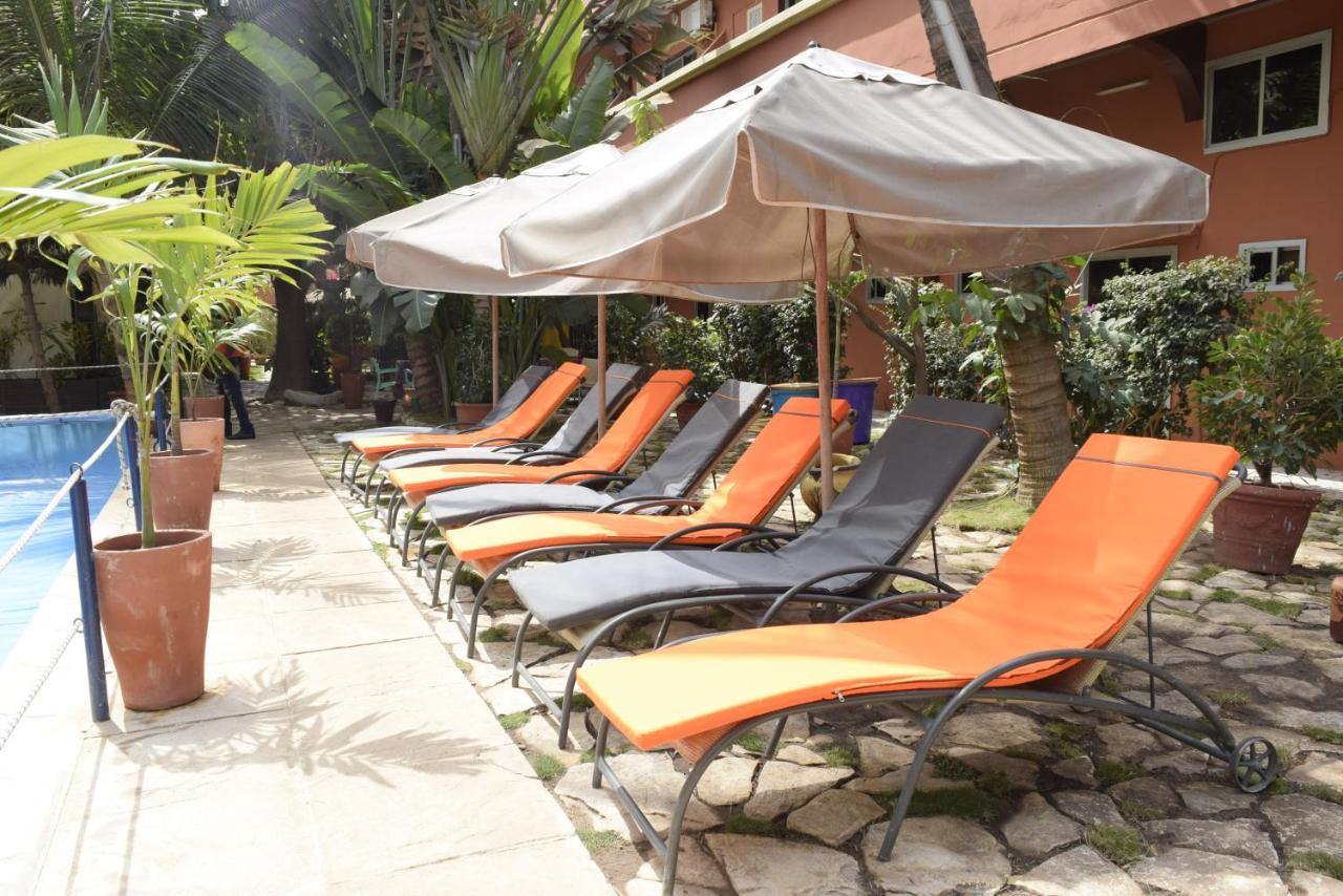 Fana Hotell Dakar Exteriör bild