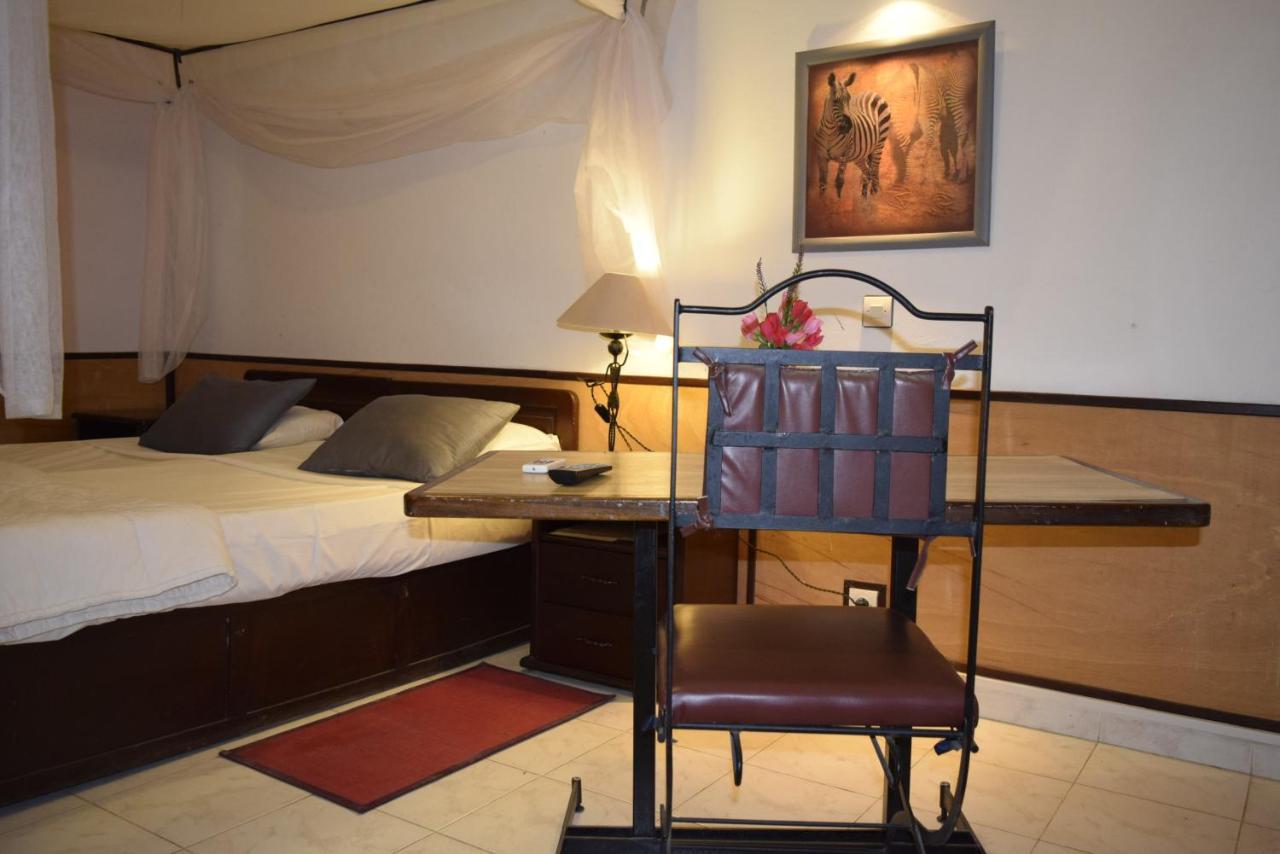 Fana Hotell Dakar Exteriör bild