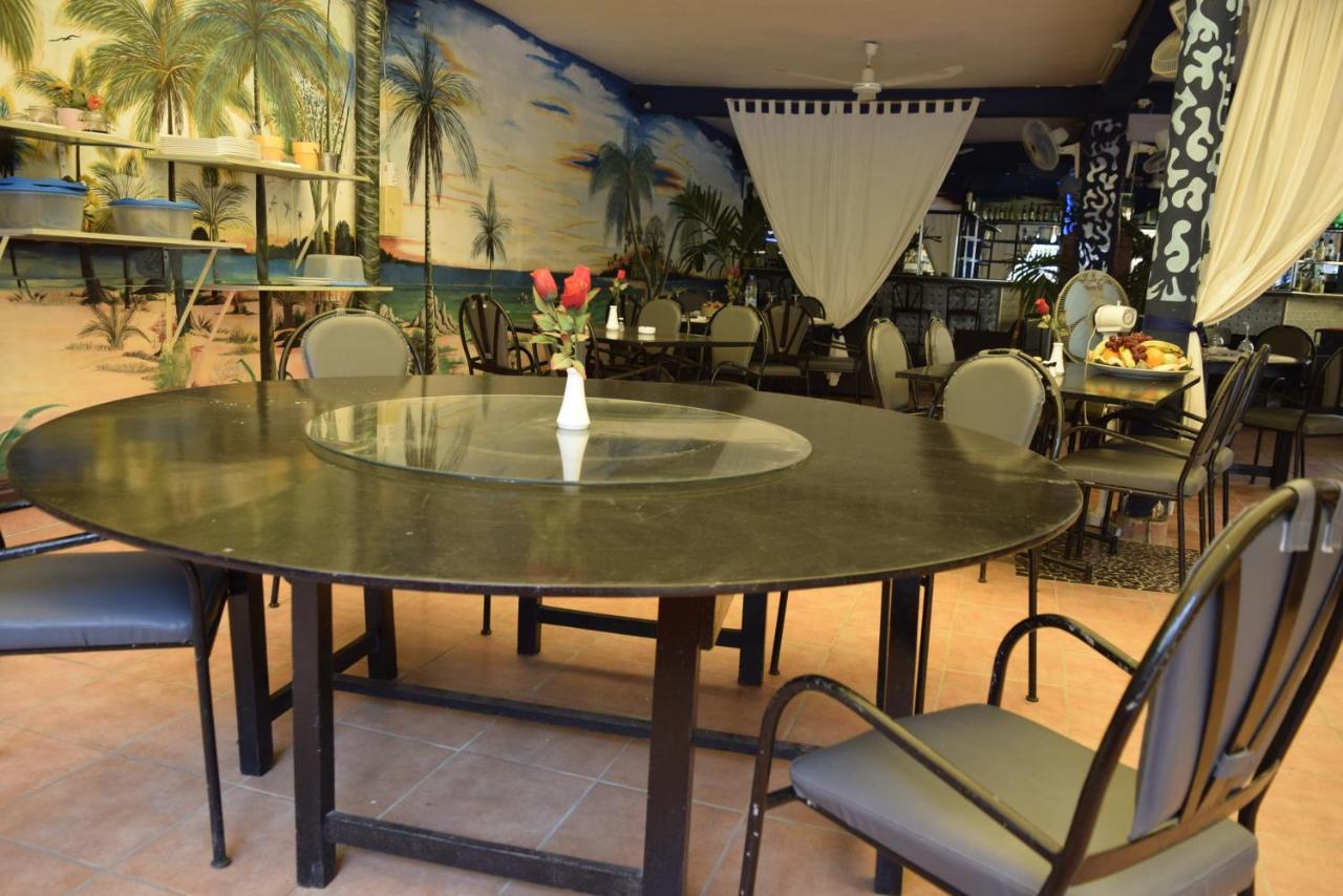 Fana Hotell Dakar Exteriör bild
