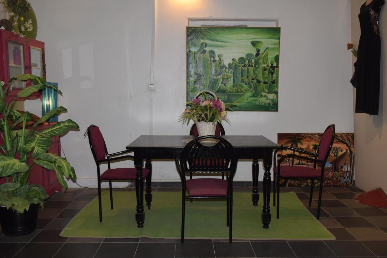 Fana Hotell Dakar Exteriör bild