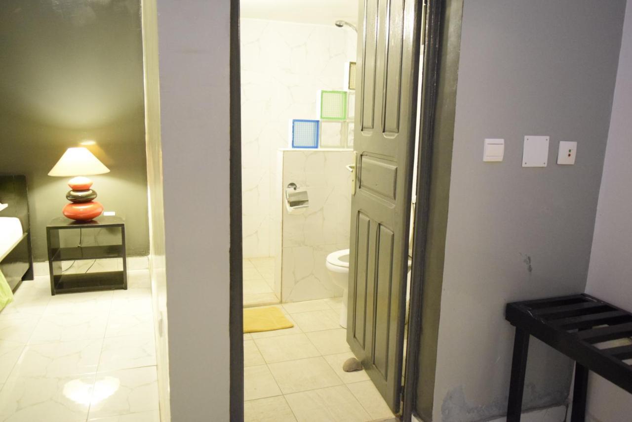 Fana Hotell Dakar Exteriör bild