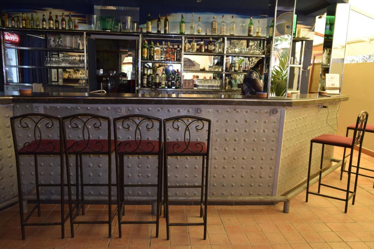 Fana Hotell Dakar Exteriör bild