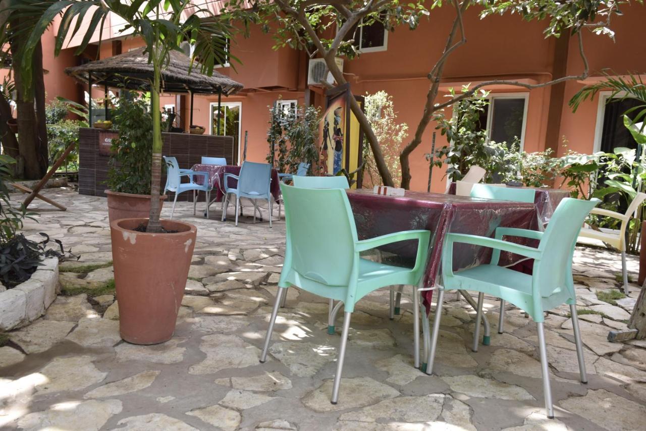 Fana Hotell Dakar Exteriör bild