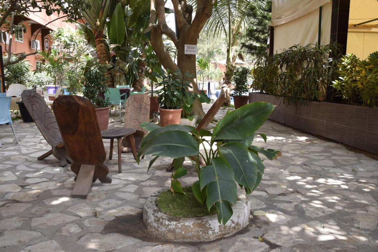 Fana Hotell Dakar Exteriör bild