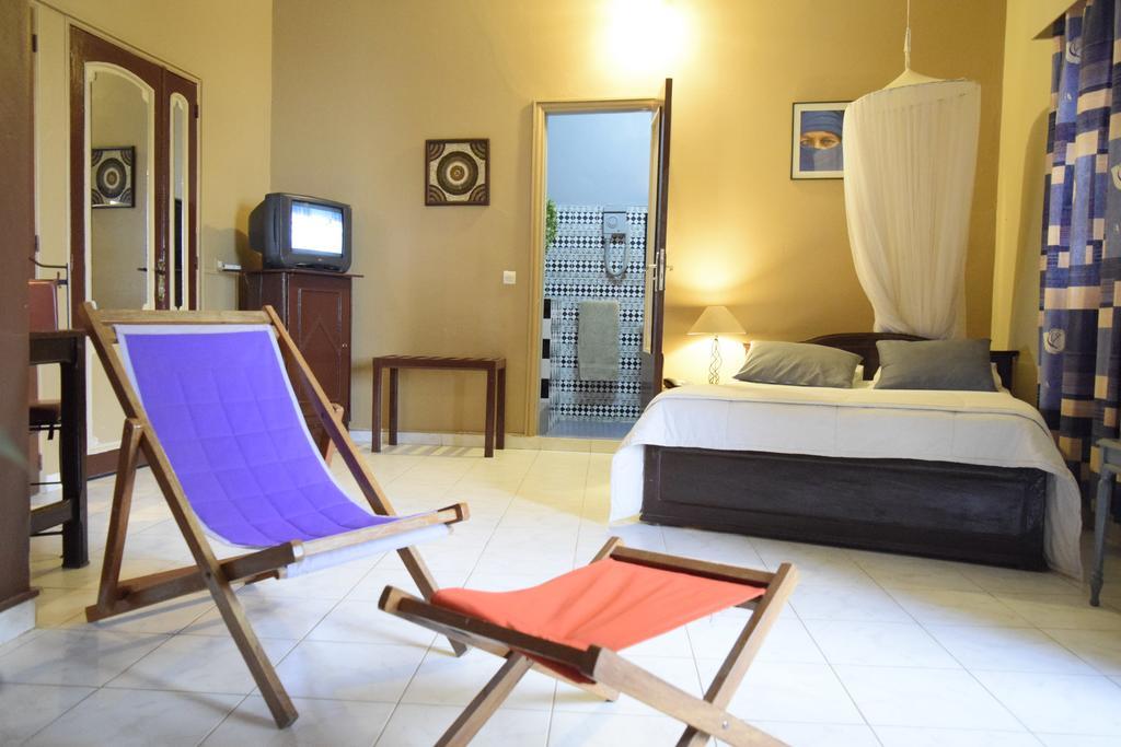 Fana Hotell Dakar Exteriör bild